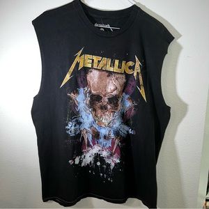 NWT unisex Metallica Graphic T-Shirt. Sleeveless / faded